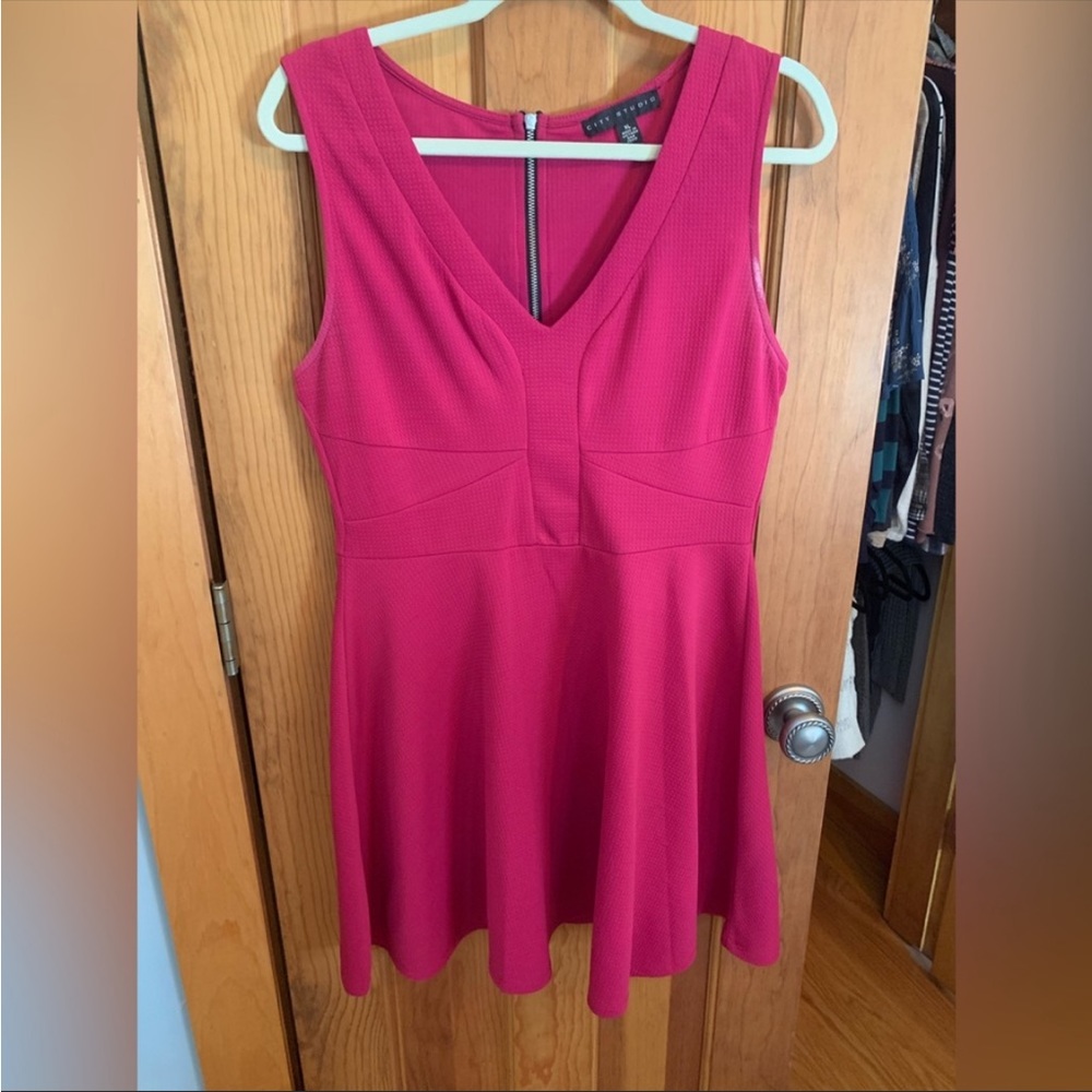 City studio formal dress